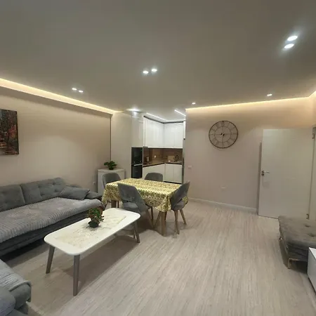 Daily 3 Апартаменты *